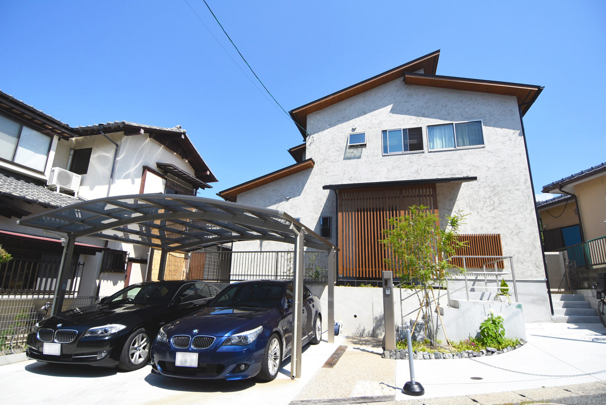 シンプルな外構デザインと、さりげない使いやすさ｜新築外構工事